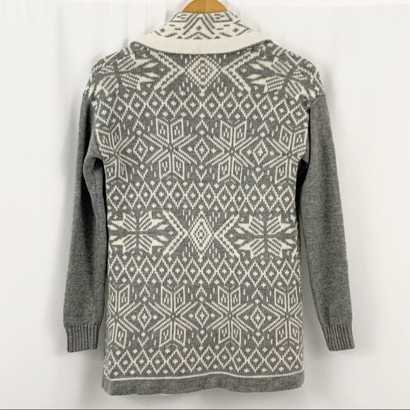 Talbots Grey & White Snowflake Sweater Cardigan SP - Picture 6 of 8